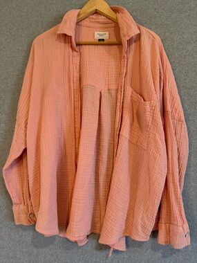 American Eagle Outfitters Soft Gauze Button-Up in Coral Pink